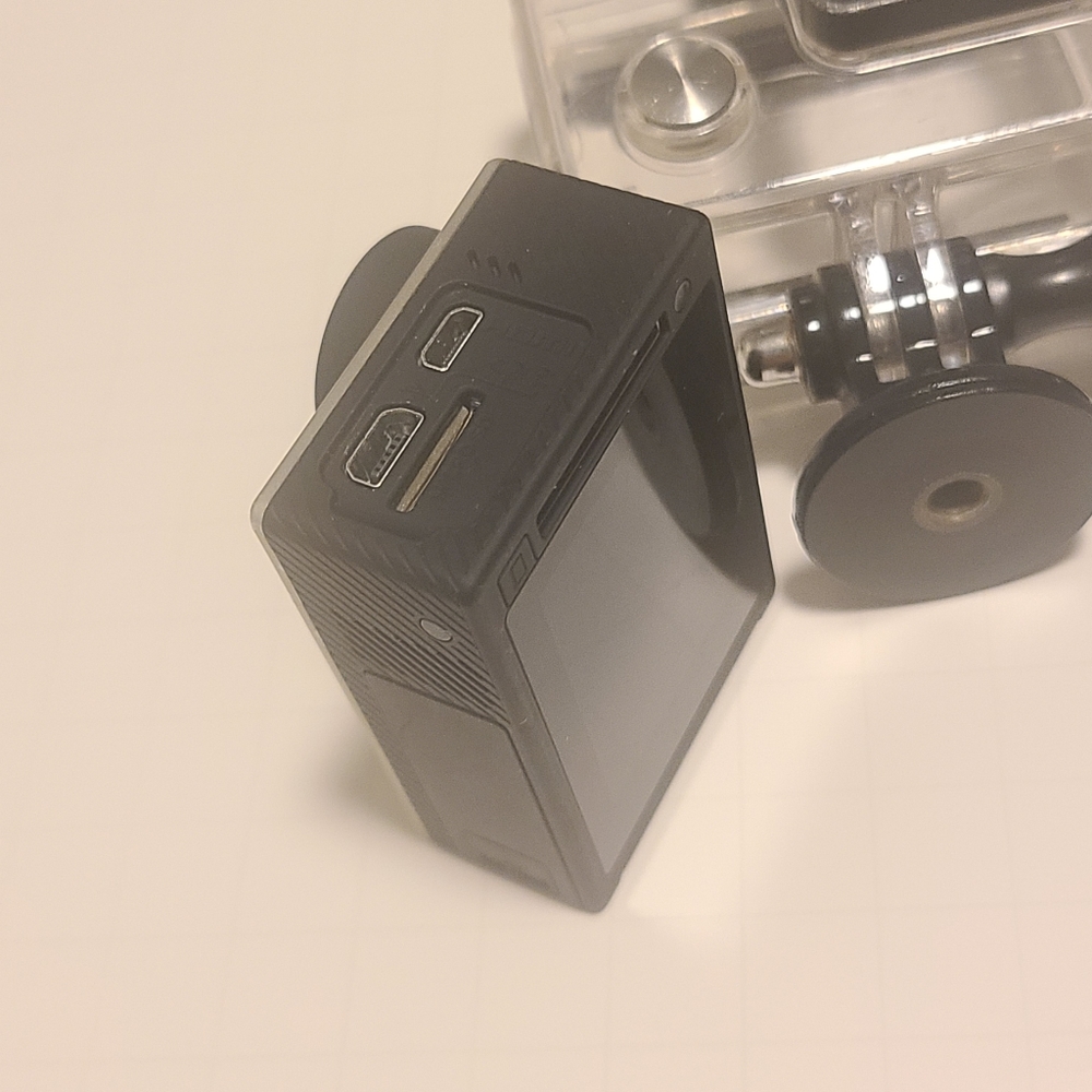 GoPro Hero 4 - Picture 2 of 8